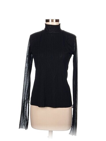 Zara Bluz %70 İndirimli.