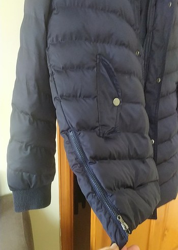 Koyu Mavi Kadın Kışlık Kürklü Mont - Görsel 4