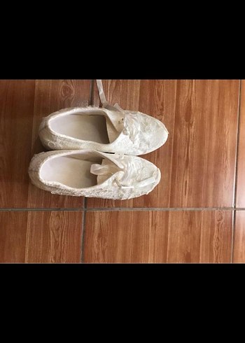 Gelinlik Altı Rahat Beyaz Nakışlı Spor Ayakkabı - Görsel 3