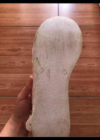 Gelinlik Altı Rahat Beyaz Nakışlı Spor Ayakkabı - Görsel 4