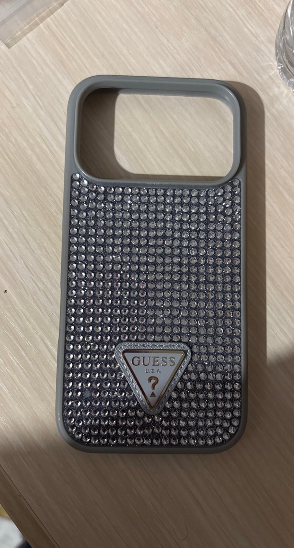 17 pro GUESS Gri Taşlı Telefon Kılıfı - Görsel 2