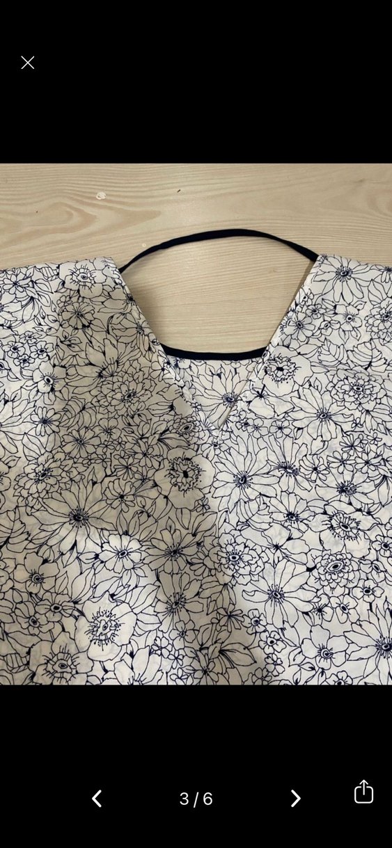 Gri Çiçek Desenli Kadın Bluz - Görsel 3