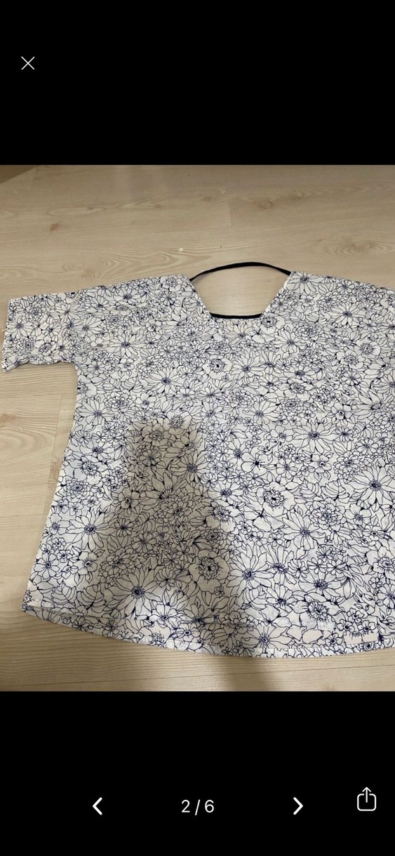 Gri Çiçek Desenli Kadın Bluz - Görsel 2