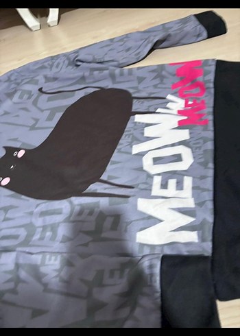 Gri Kapüşonlu Uzun Kollu Baskılı Sweatshirt - Görsel 2