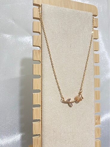 Lale gold kolye