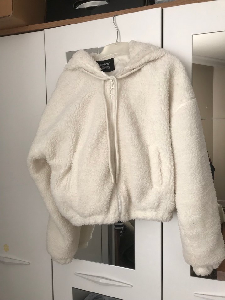 Beyaz Kapüşonlu Peluş Kadın Ceket - Görsel 4