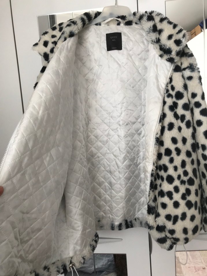 Leopar Desenli Kapüşonlu Kadın Peluş Mont - Görsel 2