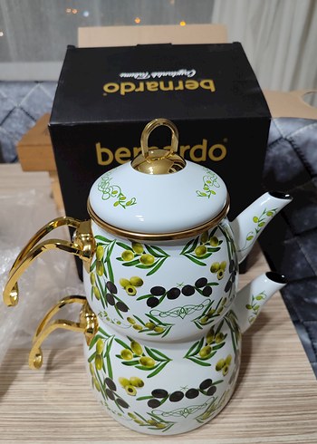 Bernardo Bernardo beyaz Zeytin Desenli Çaydanlık Seti