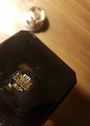 Gucci intense oud kutusuz