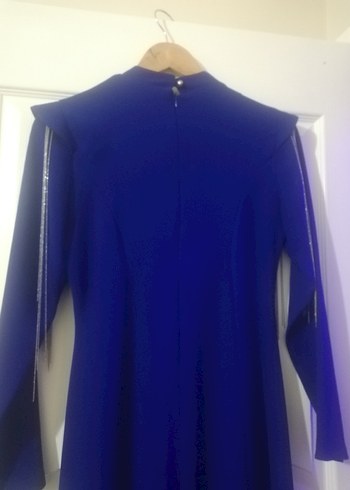 Zincir Detaylı Mavi Uzun Kollu Kadın Elbise - Görsel 4