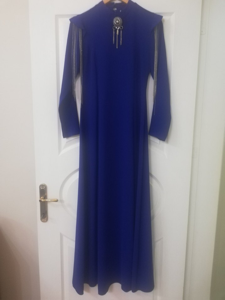 Zincir Detaylı Mavi Uzun Kollu Kadın Elbise - Görsel 2