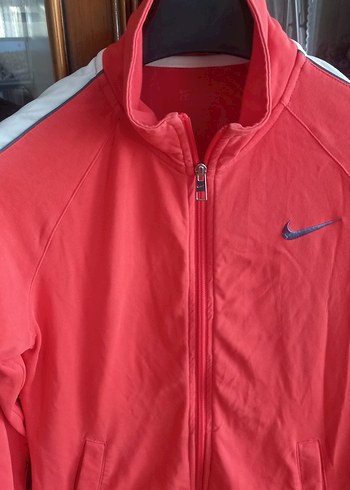 Nike Kırmızı Fermuarlı Yüksek Yakalı Kadın Spor Ceket