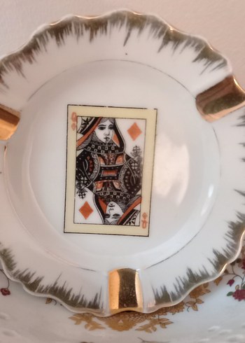 Altın Varaklı Oyun Kartı Desenli Kül Tablası - Görsel 2