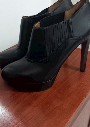 Nine West ürünü