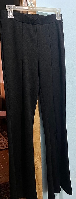 Yırtmaçlı tayt pantolon