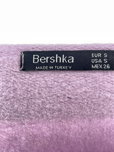 s Beden çeşitli Renk Bershka Sweatshirt %70 İndirimli.