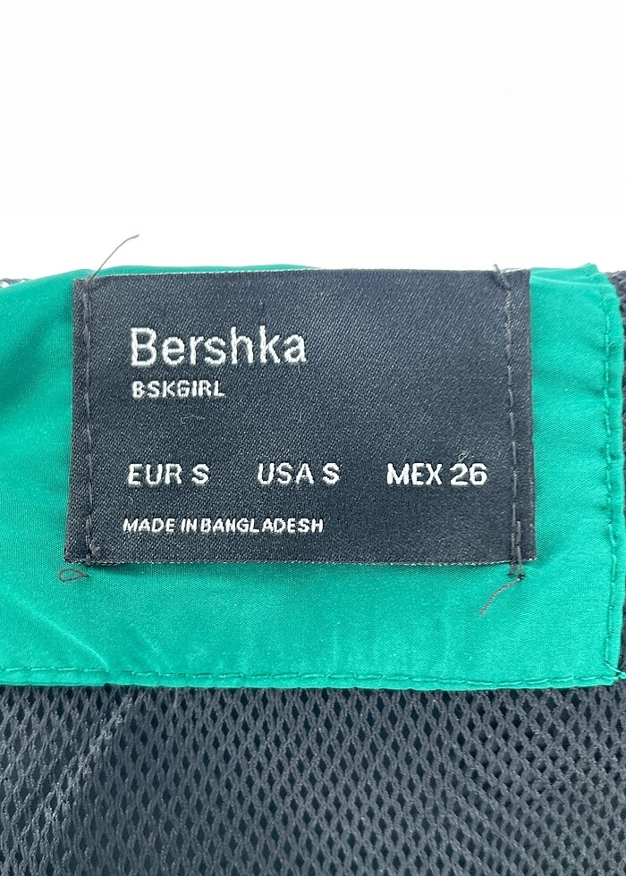 Bershka Spor Dış Giyim %70 İndirimli. - Görsel 4
