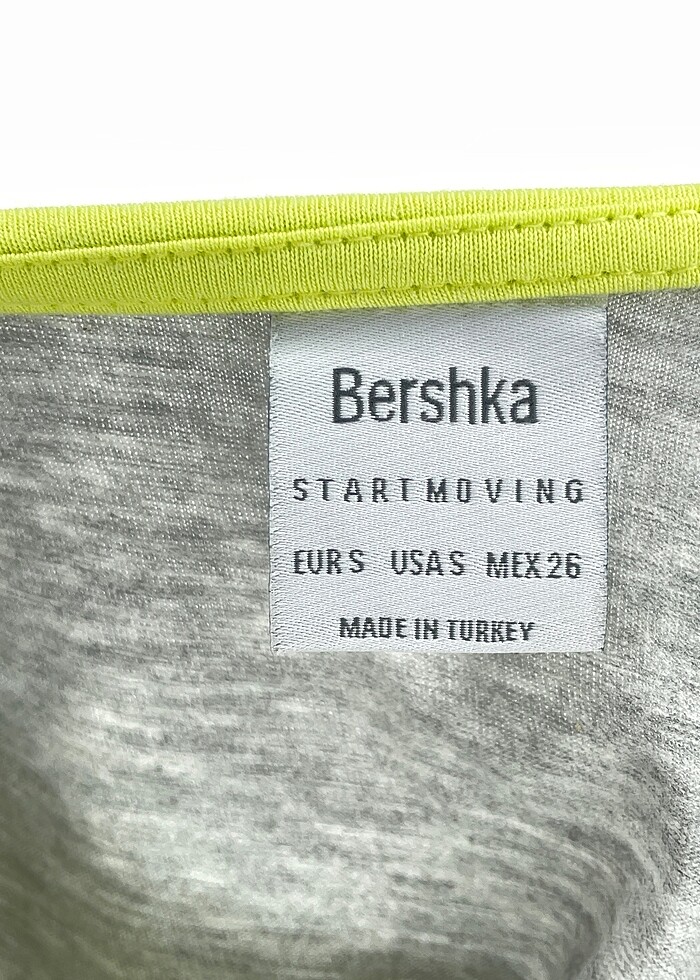 Bershka T-shirt %70 İndirimli. - Görsel 4