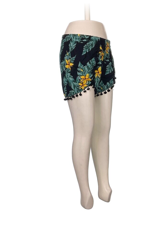 Trendyol & Milla Mini Şort %70 İndirimli. - Görsel 2