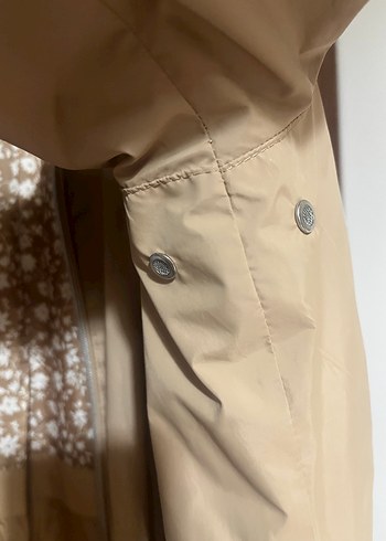 LC Waikiki yağmurluk - Görsel 5