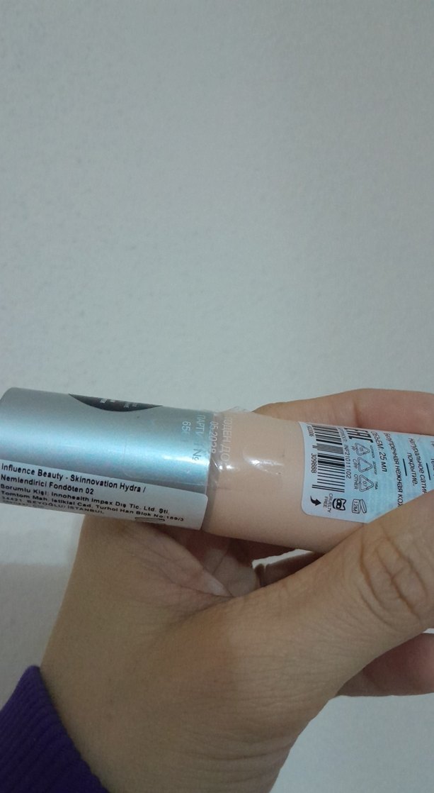 Parlak Bej Likit Fondöten Influence - Görsel 3