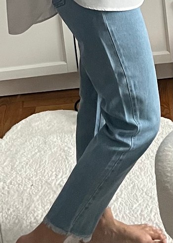 Püsküllü boru paça jean - Görsel 2