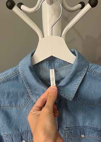 Düğmeli Denim Kadın Gömlek - Görsel 6