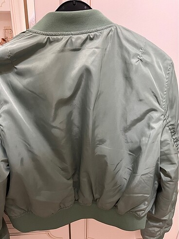 m Beden yeşil Renk Pull and Bear bomber