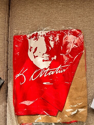 9 Yaş Beden Atatürk baskılı tişört
