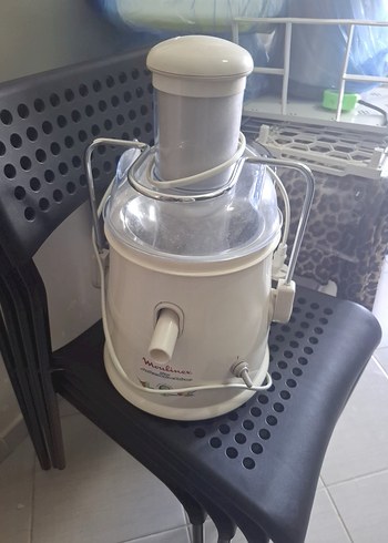 Moulinex Beyaz Katı Meyve Sıkacağı
