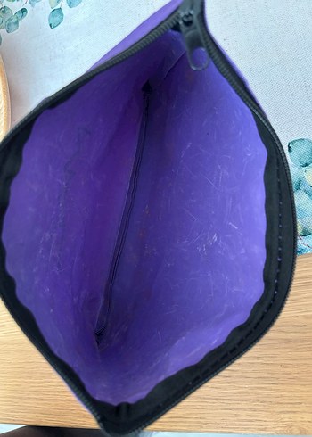 MAC FERMUARLI MAKYAJ ÇANTASI MOR - Görsel 3