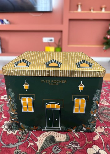 YVES ROCHER YILBAŞI BÜYÜK METAL EV KUTUSU - Görsel 2