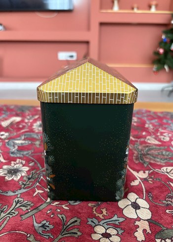 YVES ROCHER YILBAŞI BÜYÜK METAL EV KUTUSU - Görsel 3