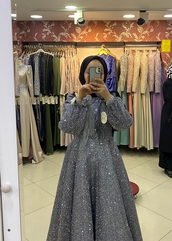 Parlak Gri Uzun Kollu Simli Abiye Elbise - Görsel 3