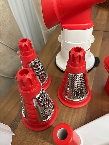  Beden Tupperware rende makinesi