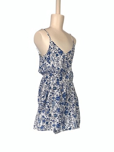 H&M H&M Kısa Tulum %70 İndirimli.