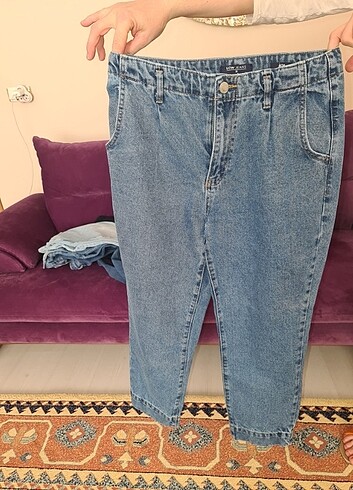Lc waikiki mom jean 