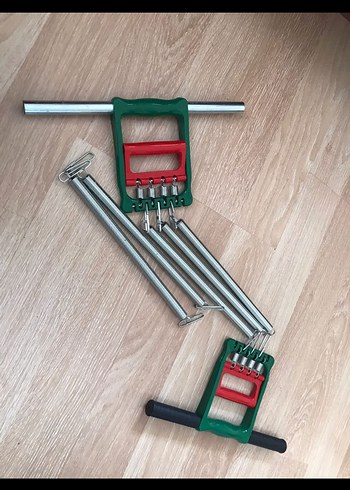 Renkli Desenli Yeşil yaylı spor aleti