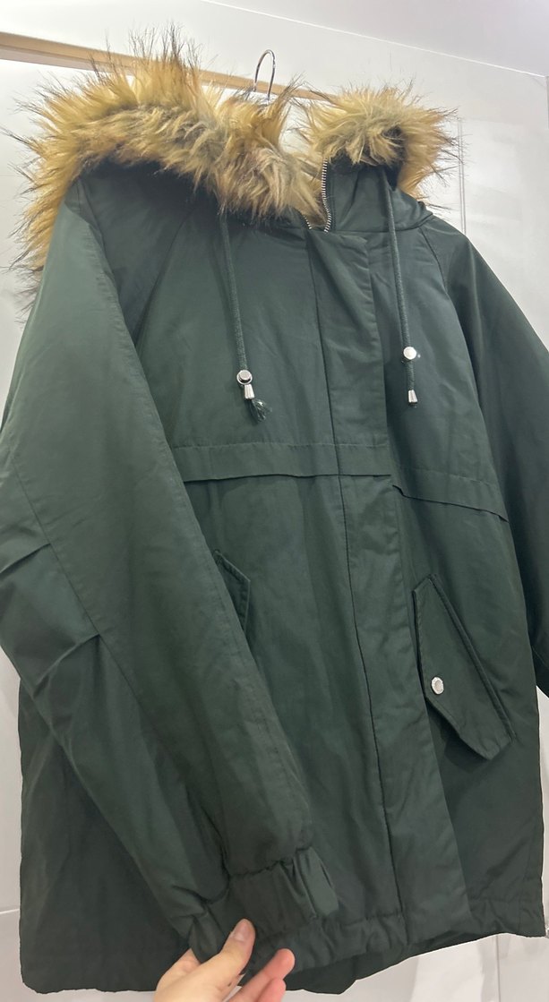 Kürk Detaylı Yeşil Rahat Kesim Kadın Ceket - Görsel 3