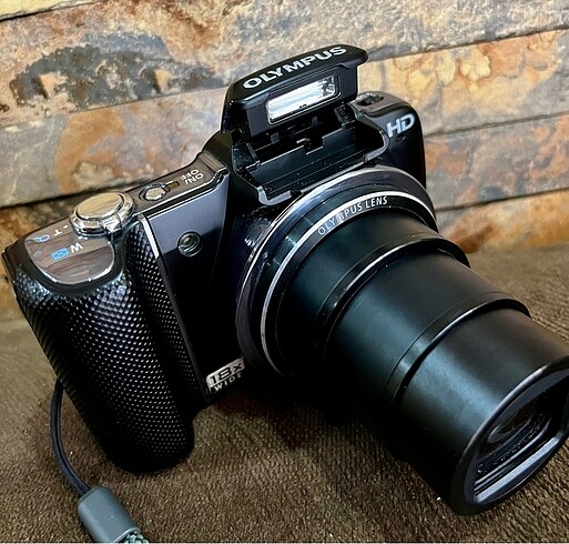 Olympus SZ-10