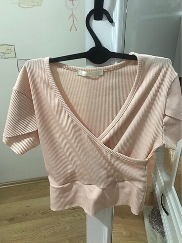 Kruvaze yaka crop
