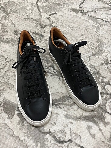 SATILDI Zara Erkek 40 Numara
