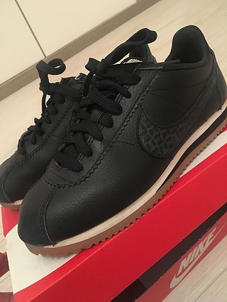 Nike Cortez ayakkabı