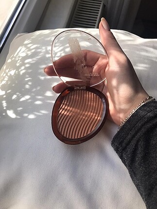  Beden Deborah marka bronzer