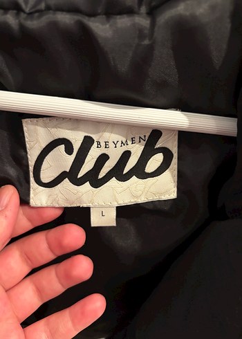 Düğmeli Siyah Kapitone Kadın Mont - Görsel 5