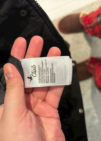 Düğmeli Siyah Kapitone Kadın Mont - Görsel 6