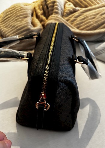 Tommy Hilfiger Kahverengi Desenli Kemerli Kadın Çanta - Görsel 4