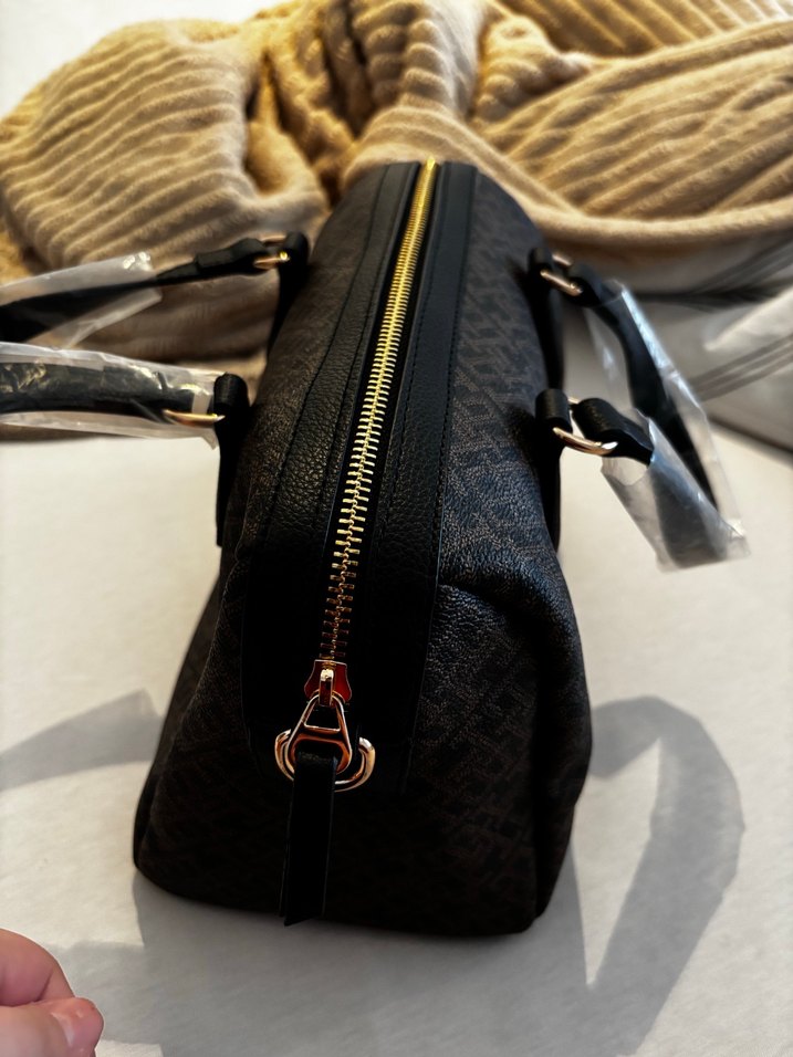 Tommy Hilfiger Kahverengi Desenli Kemerli Kadın Çanta - Görsel 4