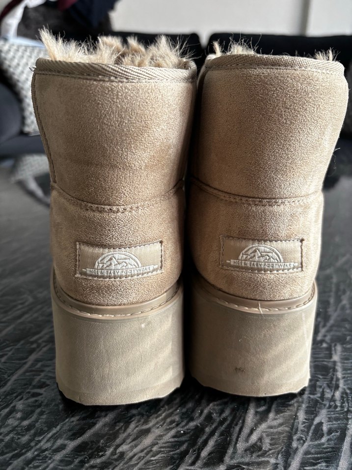 Bej Süet Kürklü Kadın Dolgu Topuk Bot - Görsel 3