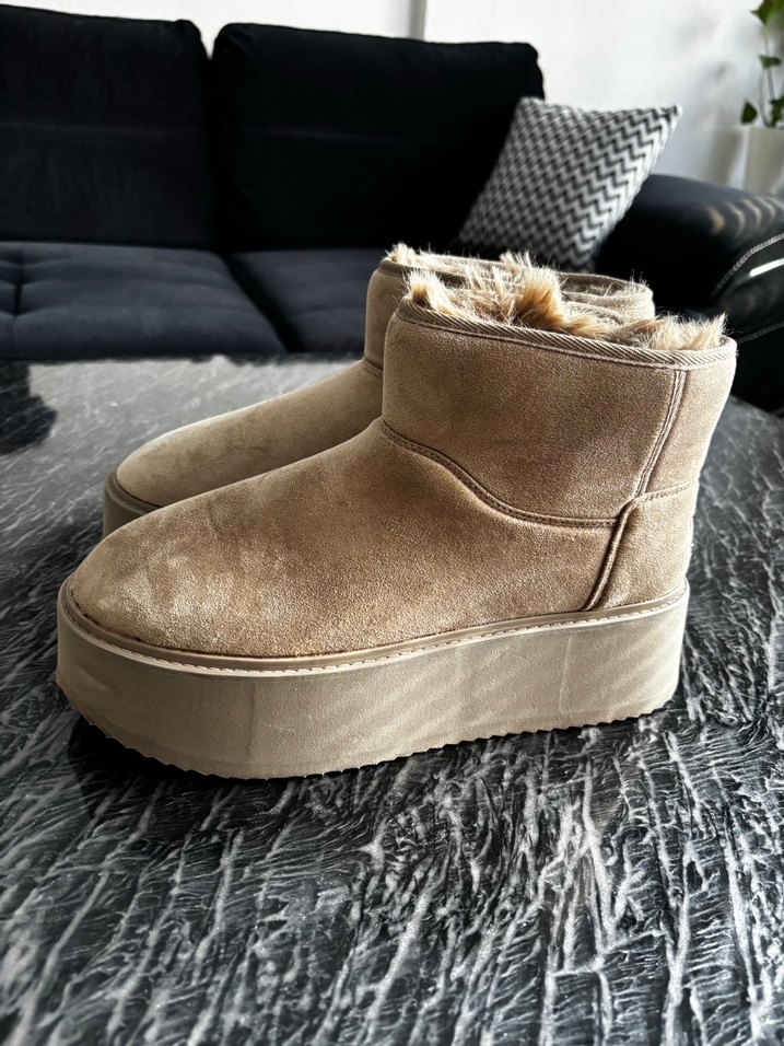 Bej Süet Kürklü Kadın Dolgu Topuk Bot - Görsel 2
